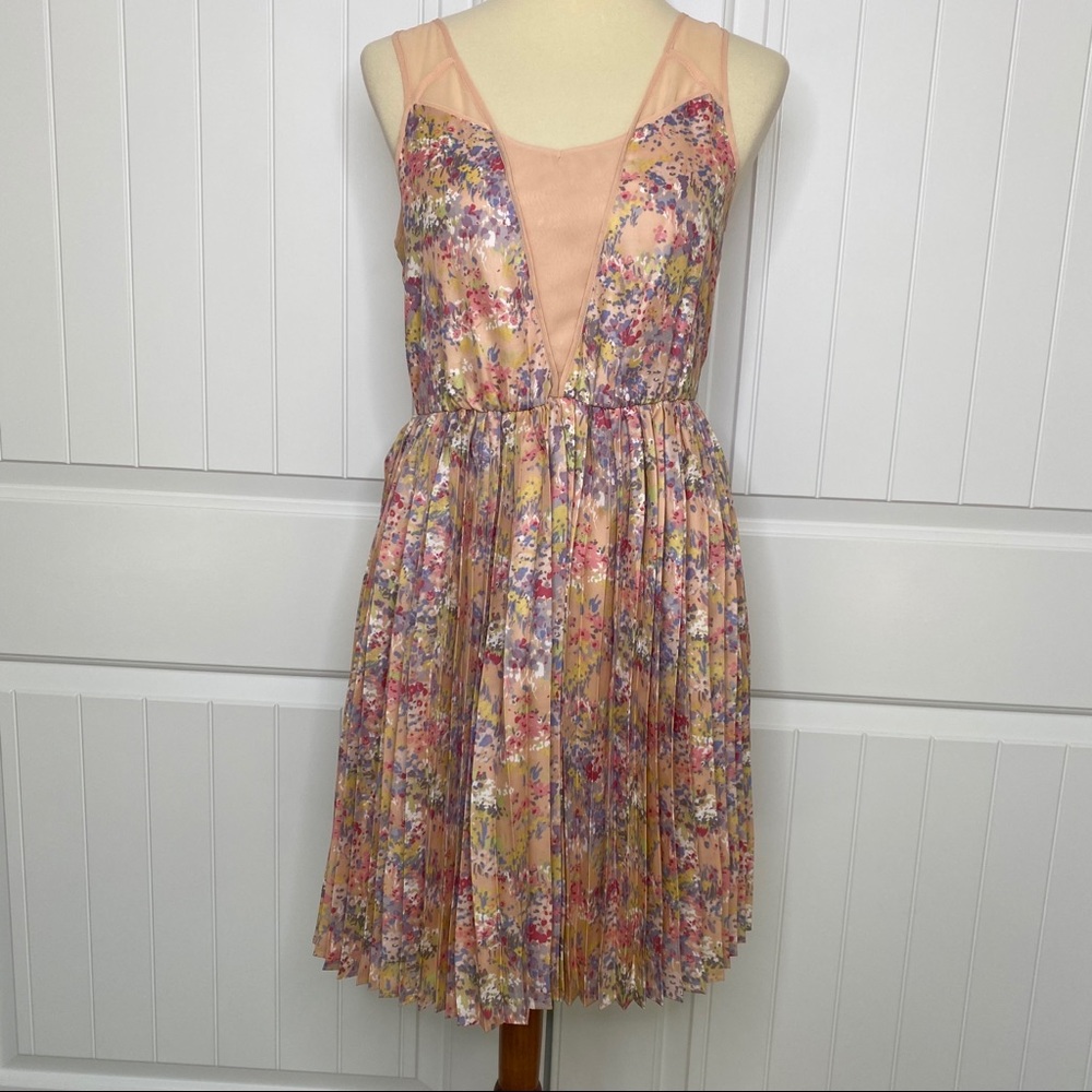 LC Lauren Conrad Spring floral dress size 8